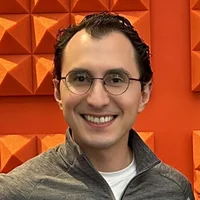 Max Akhterov