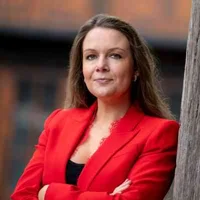 Nicola Bond