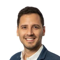 Syrus Akbary Nieto
