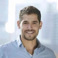 Yaniv Holzer