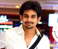 dheeraj inampudi
