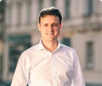 Petr Lev