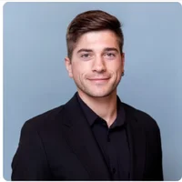 Bora Mutluoğlu